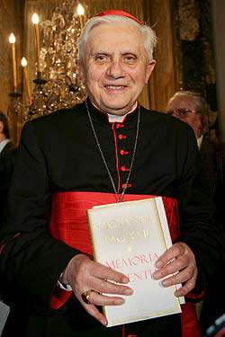 Biografia Oficial de Benedicto XVI