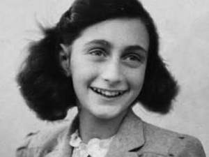Historia de Ana Frank:Vida de la Joven Judia Escondida en Holanda