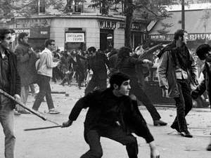 El Movimiento Obrero en el Mayo Francés: Acción y Lucha de los Obreros