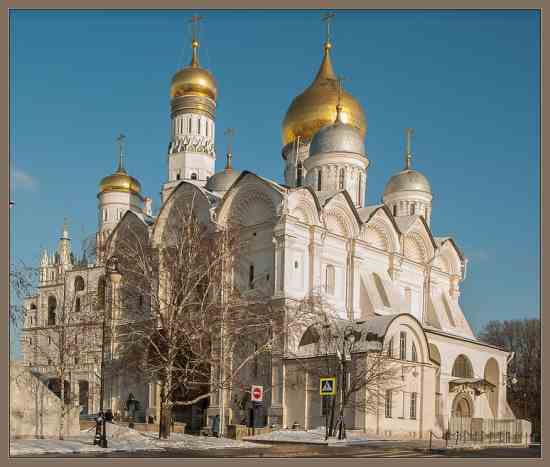 El Kremlin de Moscu,Fortaleza de los Zares Historia de su Construccion