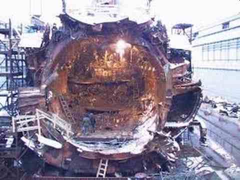 vista interior del submarino kurks luego de la tragedia