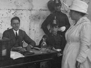 Primeras Mujeres Políticas