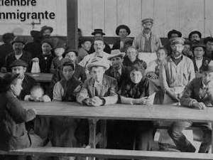 Adaptación de los Inmigrantes a Argentina: Vida de los Gringos